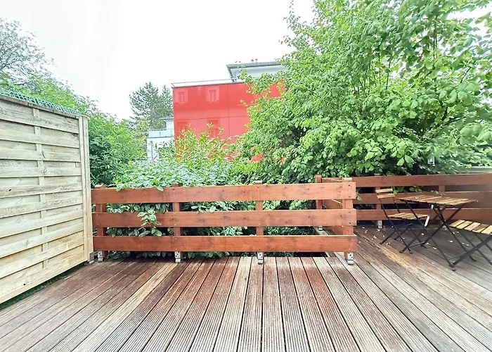 Le Gaston De Belair - 002 - 1st Floor - Shared Kitchen Daire