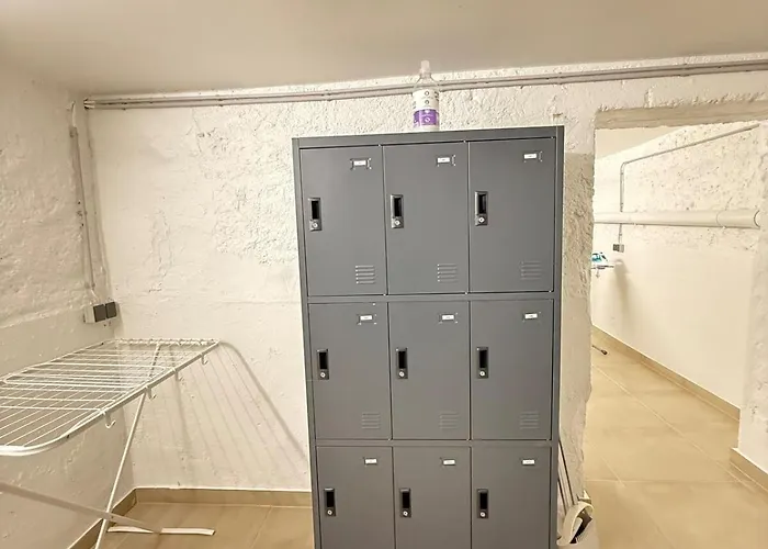 Daire Le Gaston De Belair - 002 - 1st Floor - Shared Kitchen