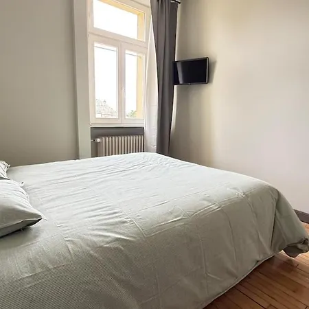 Le Gaston De Belair - 002 - 1st Floor - Shared Kitchen