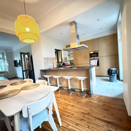 Le Gaston De Belair - 002 - 1st Floor - Shared Kitchen דירה