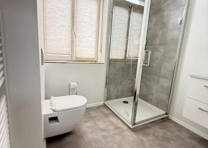 Le Gaston De Belair - 002 - 1st Floor - Shared Kitchen Apartment *